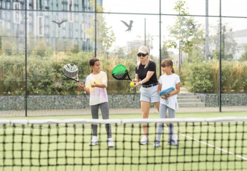 Les normes construction court de padel sont-elles obligatoires pour un usage privé ?